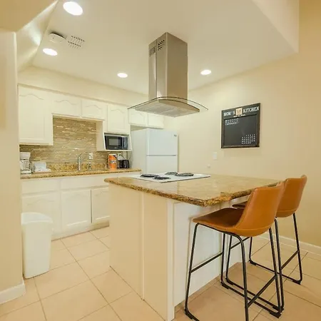 Tropical Retreat Coastal 1Br Getaway With Balcony 212 Apartment South Padre Island Exterior photo