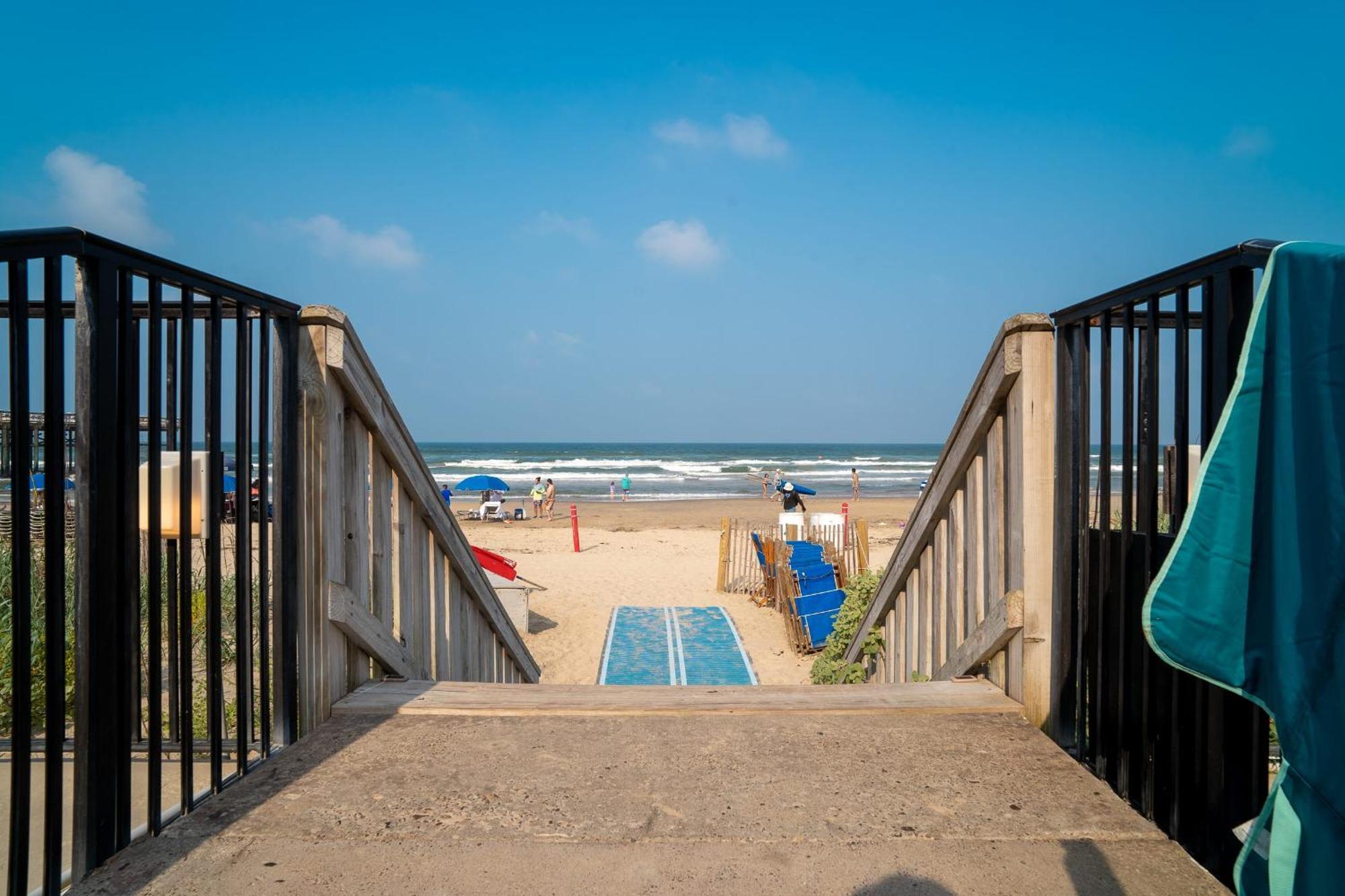 Tropical Retreat Coastal 1br Getaway With Balcony 212 Apartment South Padre Island